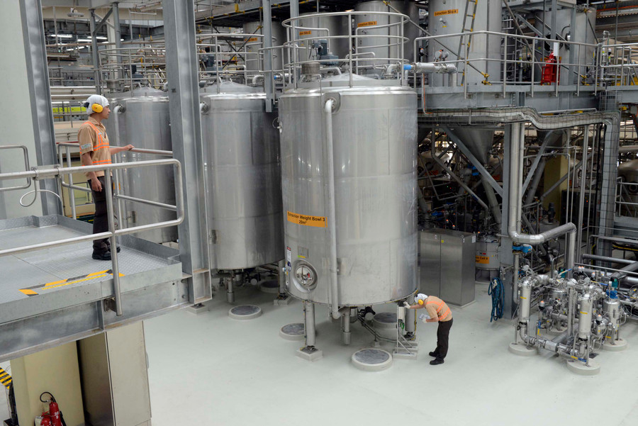 Không chỉ tạo công ăn việc làm và nâng cao chất lượng nguồn nhân lực địa phương, đến nay, tất cả nhà máy của Nestlé đã đạt mục tiêu “Không xả thải ra môi trường trong sản xuất”