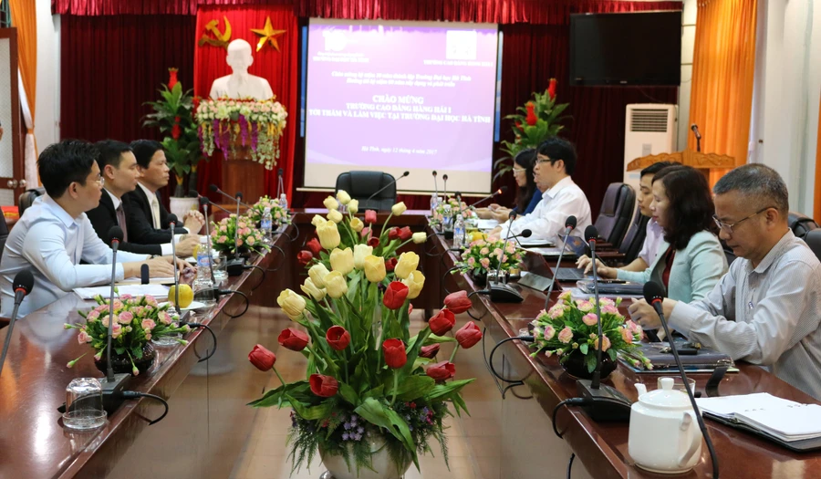 Trường Đại học Hà Tĩnh mở rộng đào tạo các ngành nghề đi biển, sửa chữa và đóng tàu