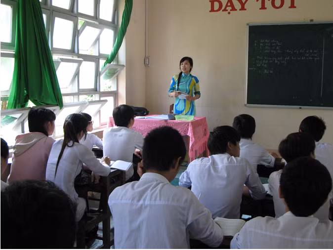 GV chủ nhiệm ngoài truyền dạy kiến thức còn là những người tư vấn tâm lý hiệu quả