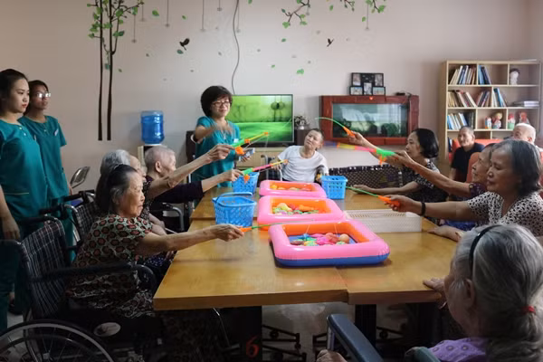 nhung chuyen “do khoc do cuoi” trong vien duong lao hinh anh 2