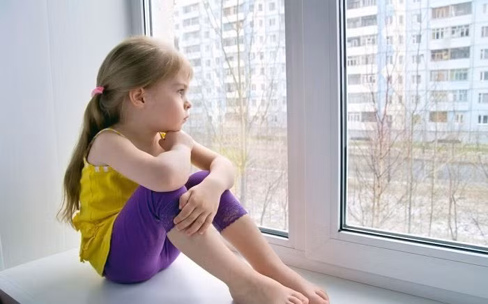 Trẻ có thể ở nhà một mình an toàn ở độ tuổi nào? ảnh 2