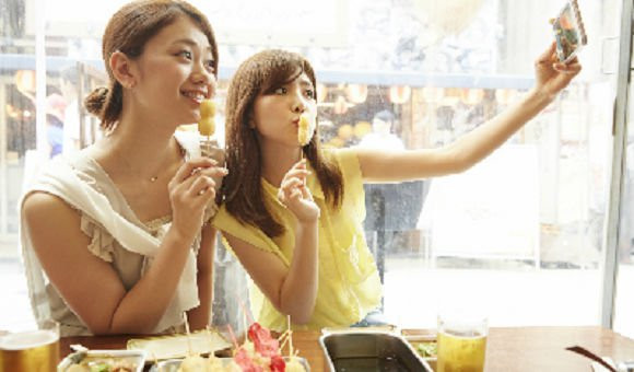 Nhật: Ra mắt dịch vụ cho thuê bạn ảo trên mạng ảnh 1 Công ty Nhật cho thuê bạn để chụp ảnh trên mạng xã hội