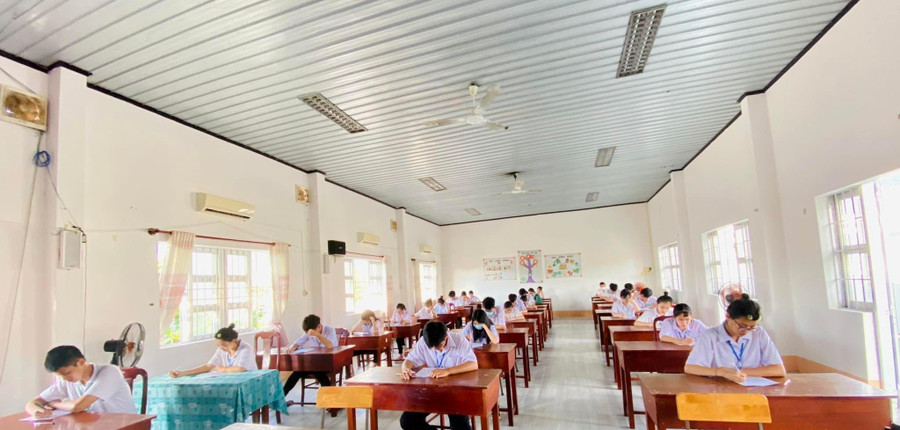 Điều kiện cơ sở vật chất, phòng thi tại huyện đảo Côn Đảo đã sẵn sàng. Điều kiện cơ sở vật chất, phòng thi tại huyện đảo Côn Đảo đã sẵn sàng.