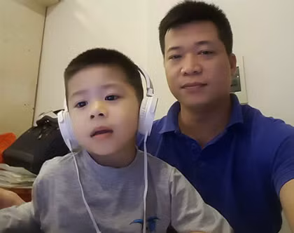 Anh Trần Minh, sinh năm 1977 và con trai thứ hai. Ảnh: NVCC.