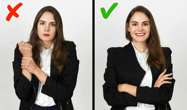 Tê bì chân tay Thường xuyên bị tê bì chântay là dấu hiệu cơ thể đang thiếu vitamin B6, B12 và B9 (axit folic). Nên ăn nhiều đậu, cam, quýt, hải sản và thịt gia cầm. Tê bì chân tay Thường xuyên bị tê bì chân, tay là dấu hiệu cơ thể đang thiếu vitamin B6, B12 và B9 (axit folic). Nên ăn nhiều đậu, cam, quýt, hải sản và thịt gia cầm.