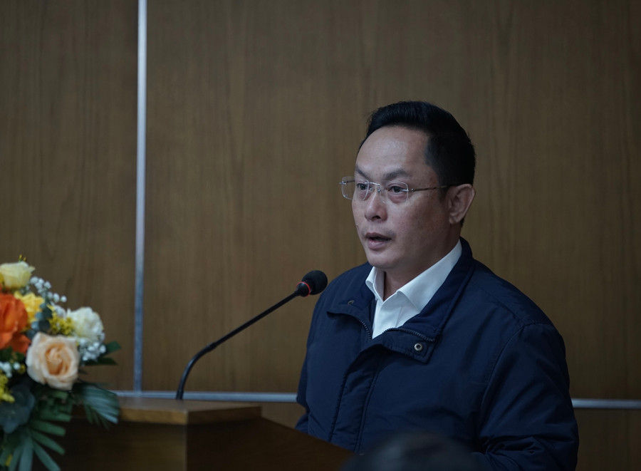 Đại diện Văn phòng Thường trú TPHCM tham luận tại Hội nghị.