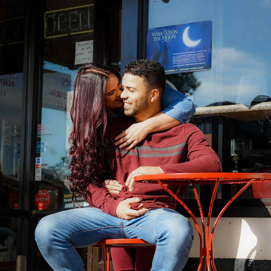 Hầu hết thanh thiếu niên tin rằng chuyển đến ở cùng nhau trong khi hẹn hò là quá trình tự nhiên và có lợi nhất dẫn đến hôn nhân. (Ảnh: ITN)