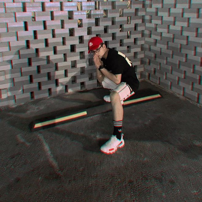 Soi gu thời trang sành điệu của em trai Sơn Tùng M-TP ảnh 9 Soi gu thời trang sành điệu của em trai Sơn Tùng M-TP ảnh 9