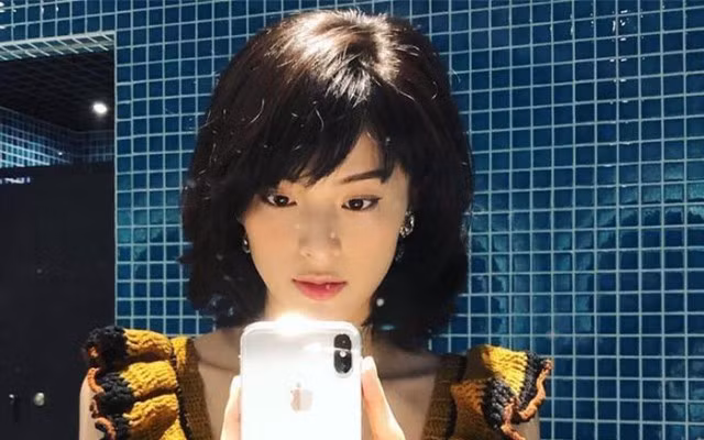 Hạ Vi khoe vẻ đẹp rạng rỡ sau thời gian bị chê xuống sắc