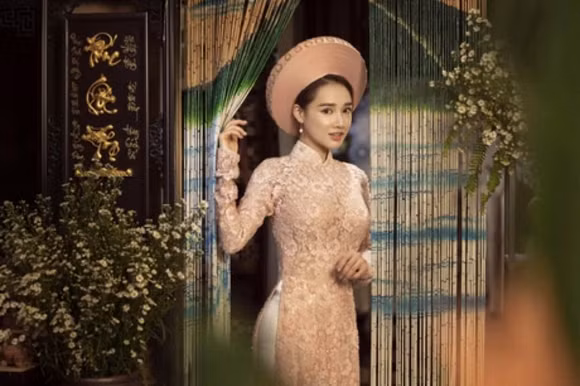 nhã phương, trường giang, sao việt