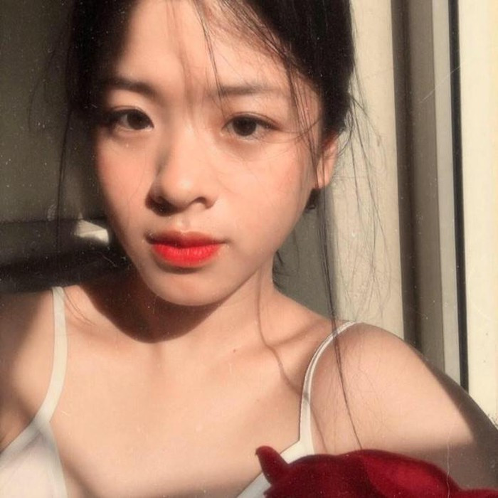 Con gái út 15 tuổi của NSƯT Chiều Xuân: Xinh đẹp, duyên dáng giống mẹ ảnh 8 Con gái út 15 tuổi của NSƯT Chiều Xuân: Xinh đẹp, duyên dáng giống mẹ ảnh 8