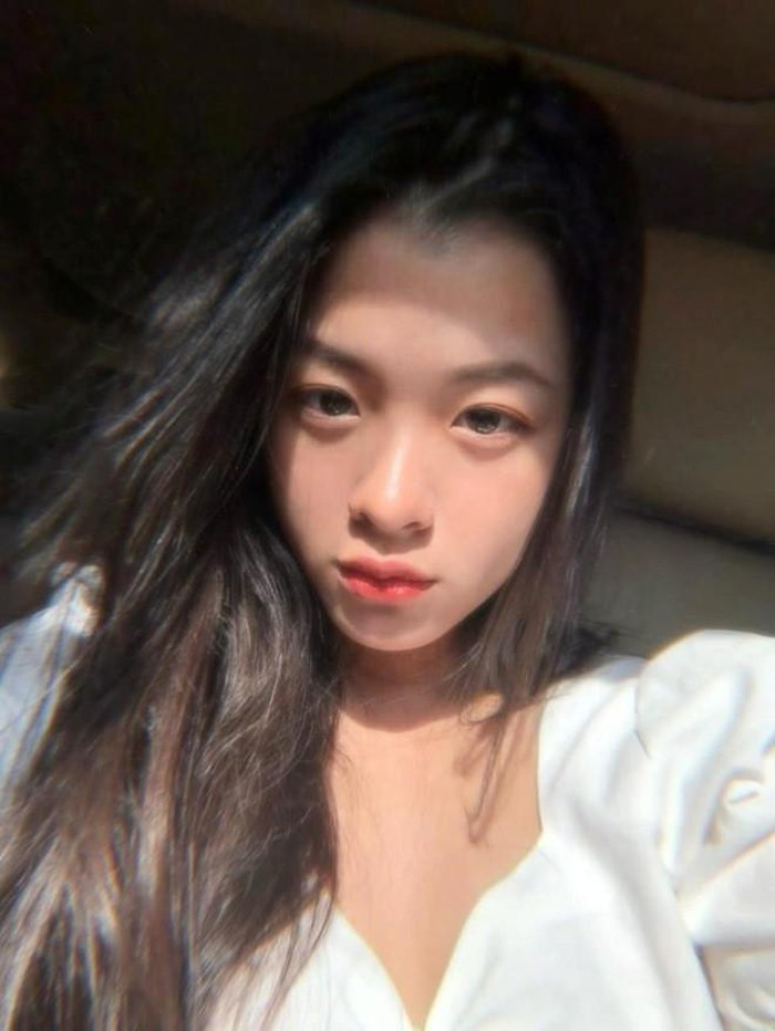 Con gái út 15 tuổi của NSƯT Chiều Xuân: Xinh đẹp, duyên dáng giống mẹ ảnh 9 Con gái út 15 tuổi của NSƯT Chiều Xuân: Xinh đẹp, duyên dáng giống mẹ ảnh 9