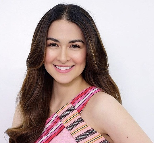 "Mỹ nhân đẹp nhất Philippines" rạng ngời bên chồng và hai con ảnh 20 "Mỹ nhân đẹp nhất Philippines" rạng ngời bên chồng và hai con ảnh 20