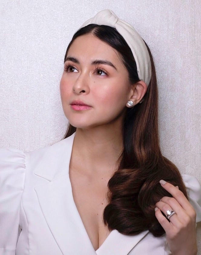 "Mỹ nhân đẹp nhất Philippines" rạng ngời bên chồng và hai con ảnh 16 "Mỹ nhân đẹp nhất Philippines" rạng ngời bên chồng và hai con ảnh 16