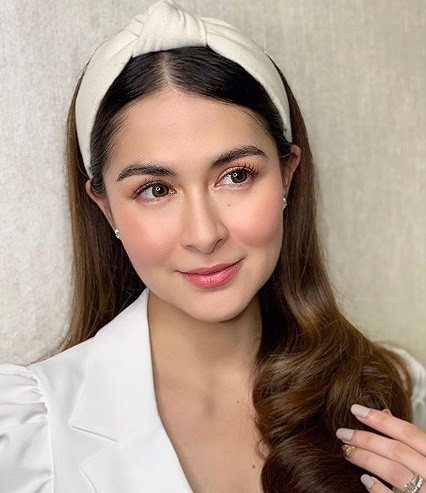 "Mỹ nhân đẹp nhất Philippines" rạng ngời bên chồng và hai con ảnh 15 "Mỹ nhân đẹp nhất Philippines" rạng ngời bên chồng và hai con ảnh 15