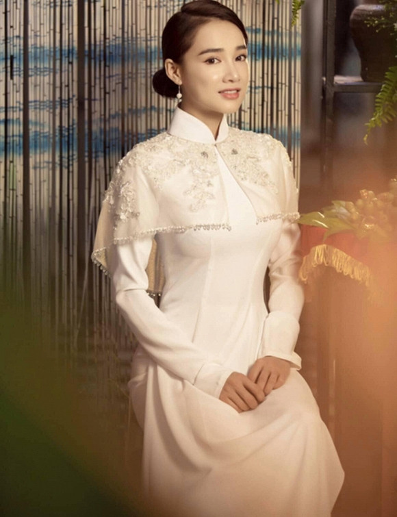 6736183325744955092359168107531514650034176o-ngoisao.vn-w1242-h1617 3 nhã phương, trường giang, sao việt