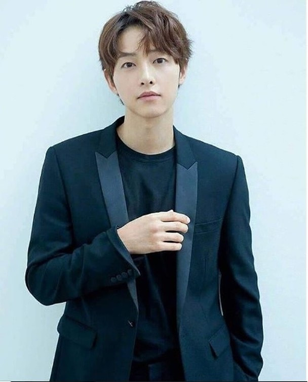 Song Hye Kyo đắt show, Song Joong Ki bị ‘thất sủng’ hậu ly hôn ảnh 1 Song Hye Kyo đắt show, Song Joong Ki bị ‘thất sủng’ hậu ly hôn - ảnh 2