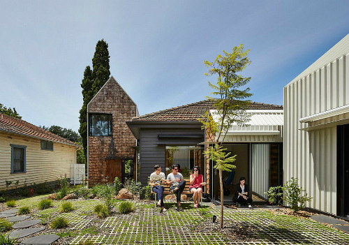 Sửa nhà theo ý hai con 8 tuổi, cặp cha mẹ có công trình độc nhất vô nhị - 4