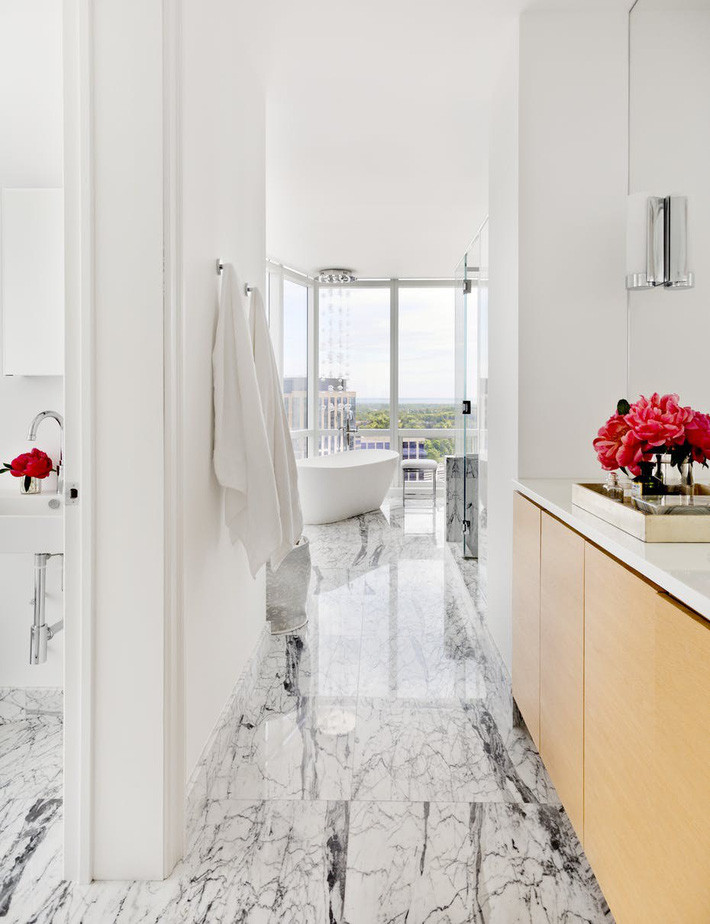 Chang-the-kim-long-truoc-nhung-mau-phong-tam-nho-nhan-lai-sach-mat-nay (16)