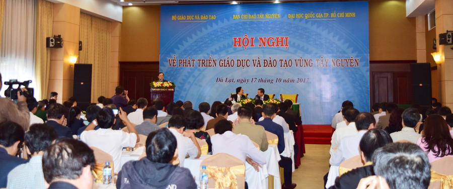 Toàn cảnh hội nghị