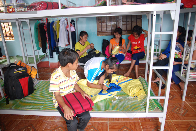 Thương lũ trẻ co ro trong "lớp học chuồng heo", chàng kĩ sư điện ở Đà Nẵng suốt 6 năm miệt mài kêu gọi xây 7 ngôi trường vùng cao - Ảnh 6. Thương lũ trẻ co ro trong "lớp học chuồng heo", chàng kĩ sư điện ở Đà Nẵng suốt 6 năm miệt mài kêu gọi xây 7 ngôi trường vùng cao - Ảnh 6.