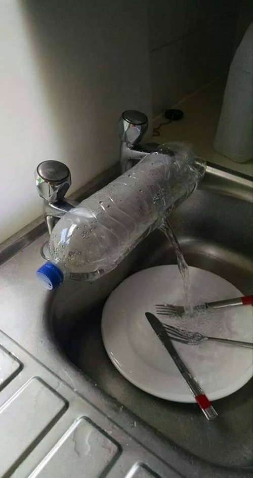 Trong cái khó, ló cái khôn.