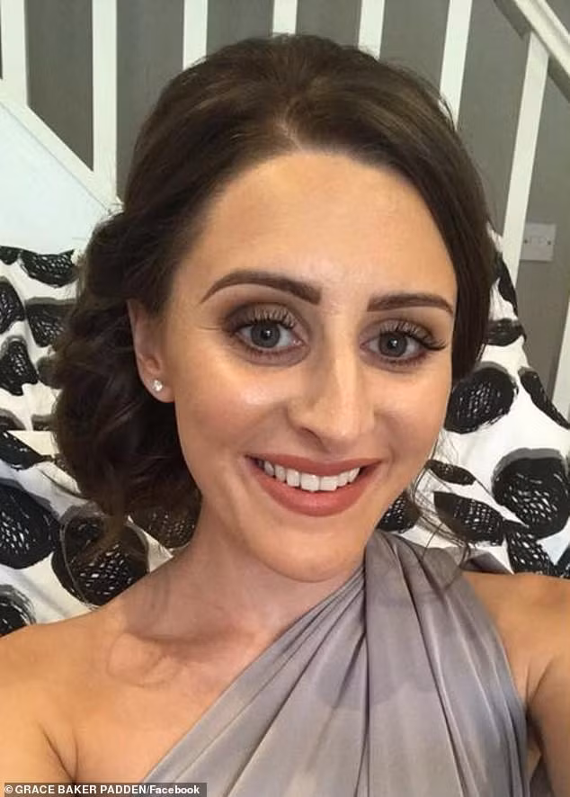 Mang thai đến tuần thứ 12, bà mẹ 23 tuổi hốt hoảng khi bác sĩ siêu âm thấy thứ này trong bụng - Ảnh 2.