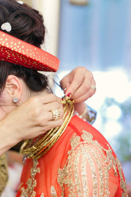 Những đám cưới xa hoa, dát đầy vàng của con đại gia Việt - Ảnh 9.