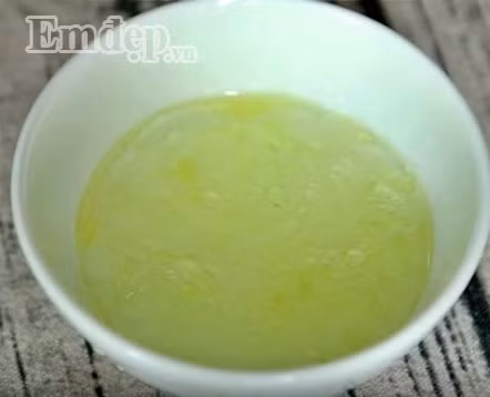 Nguyên liệu rẻ tiền hô biến mái tóc khô xơ thành mềm mượt như chưa từng có của 9X Hải Dương