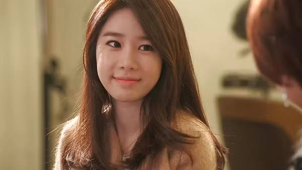 Con gái có thì, dại gì phí hoài cho người không xứng đáng