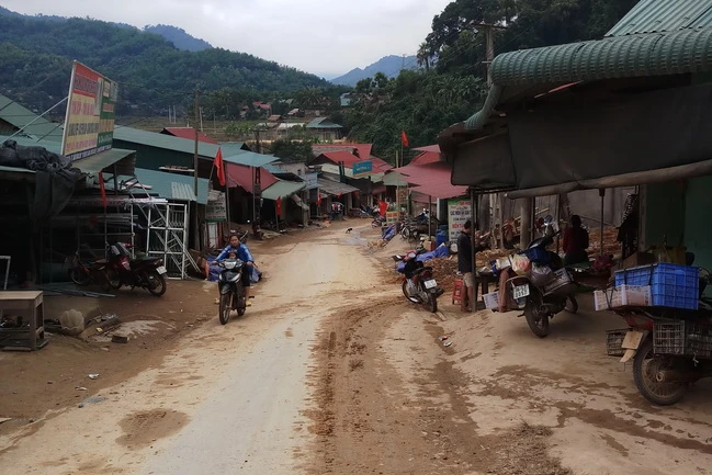 Một góc huyện nghèo biên giới Quan Sơn, tỉnh Thanh Hóa 