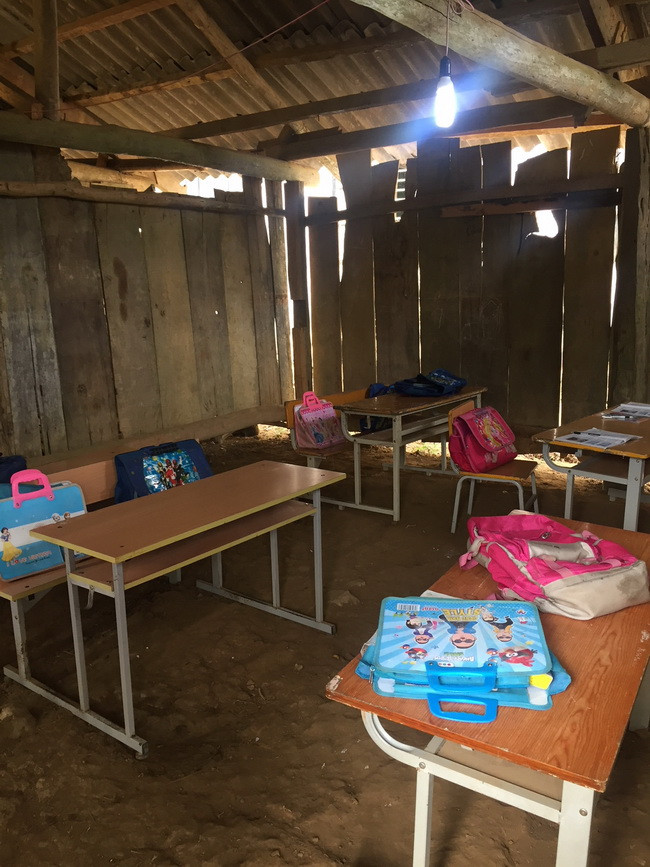 Điểm trường Pù lầu còn rất nhiều khó khăn