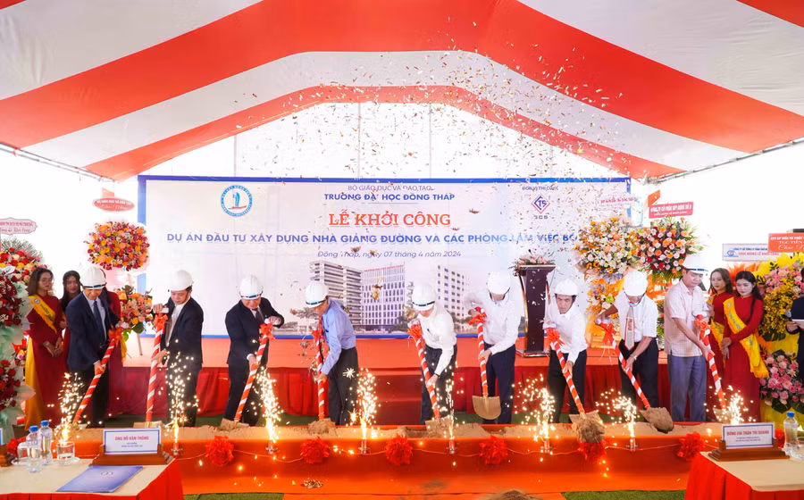 Nghi thức khởi công Dự án.