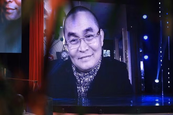 gap hoa hau dep nhat the gioi 2018 h'hen nie, lai van sam phai thot len dieu nay! - 6