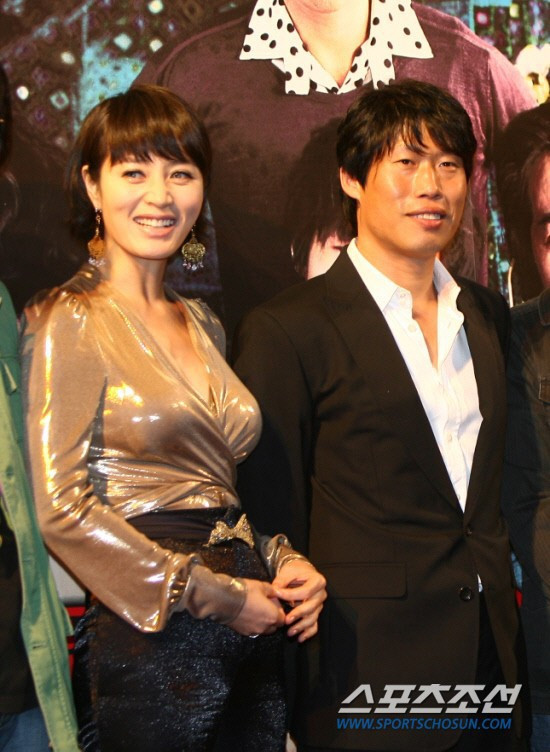 Dàn mỹ nhân sắc nước hương trời U40, U50 nhưng vẫn chọn cô đơn lẻ bóng của showbiz Hàn - Ảnh 3. Dàn mỹ nhân sắc nước hương trời U40, U50 nhưng vẫn chọn cô đơn lẻ bóng của showbiz Hàn - Ảnh 3.