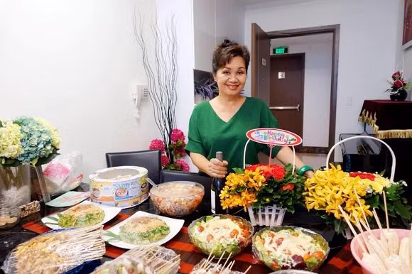 Chuyện tình duyên lận đận "đẫm nước mắt" của các nữ danh hài nổi tiếng ảnh 28 Chuyện tình duyên lận đận đẫm nước mắt của các nữ danh hài nổi tiếng-43