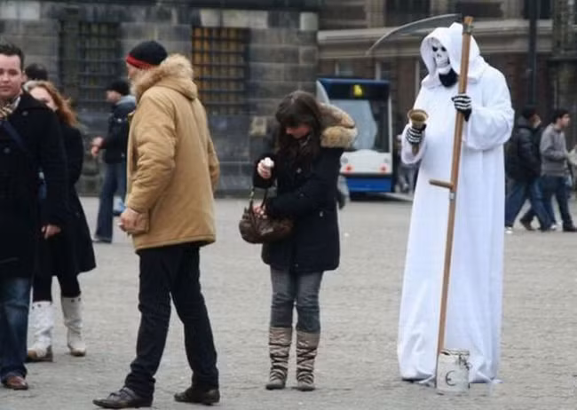 di duong tim dap bat thuong... vi buon cuoi qua hinh anh 6