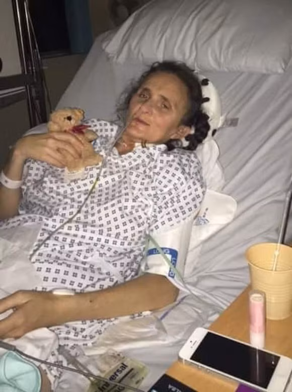 bệnh lạ, người phụ nữ bị bệnh lạ,chuyện lạ