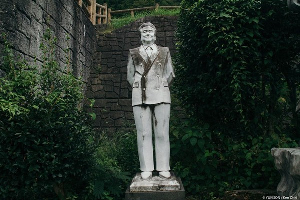 Bức tượng này có thần thái kiểu