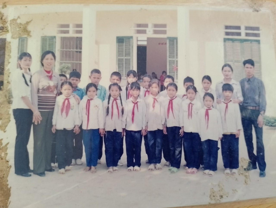 Hình ảnh những ngày đầu thành lập.