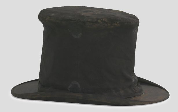 Chiếc mũ đắt tiền