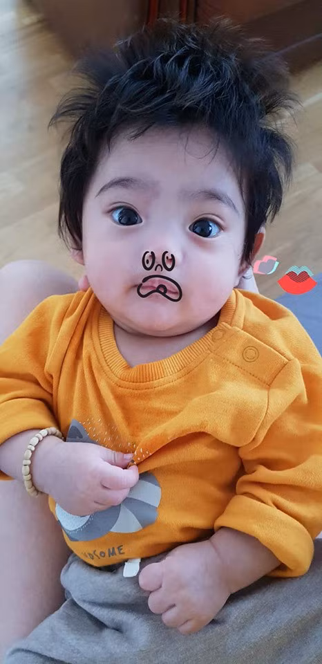 Nhìn quả tóc thấy nặng cả cái đầu. Ảnh: Elly Thai.