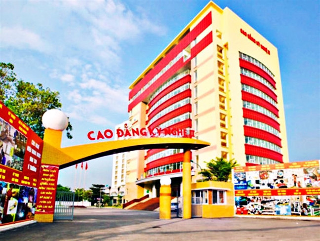 Trường Cao đẳng Kỹ nghệ II, nơi mà 13 sinh viên học chuyển đổi ngành Dược sĩ chưa thể nhận bằng tốt nghiệp
