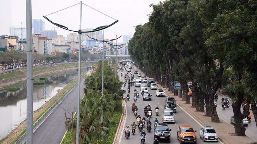 Sở GTVT Hà Nội cho biết, việc đầu tư hệ thống cầu vượt là rất cấp thiết để bảo đảm an toàn và thuận tiện cho người tham gia giao thông - Ảnh minh họa
