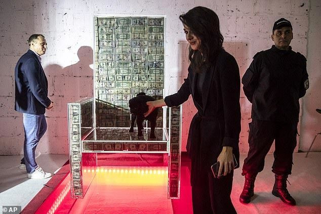 Ngắm ngai báu triệu đô độc nhất vô nhị trên thế giới