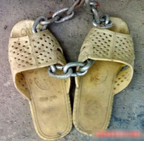 Đôi dép tình yêu và những hình ảnh hài hước về đôi dép ảnh 12