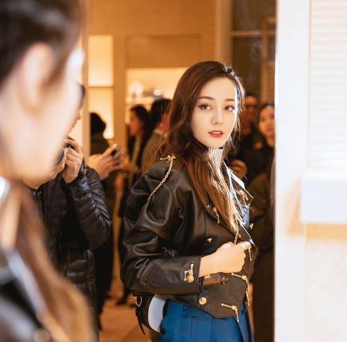 Báo chí Hàn Quốc ca ngợi nhan sắc của Địch Lệ Nhiệt Ba ảnh 6