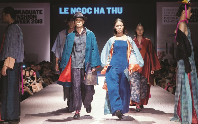 NTK Lê Ngọc Hà Thu với BST “Năm tháng vàng son”