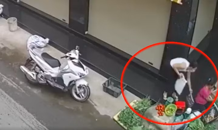  Đoạn clip giúp công an bắt được kẻ trộm tiền của người bán hàng rau