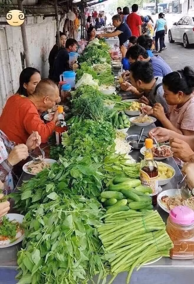 Đi chợ ngày tết mà cứ nhìn thấy toàn rau thế này là thích nhất
